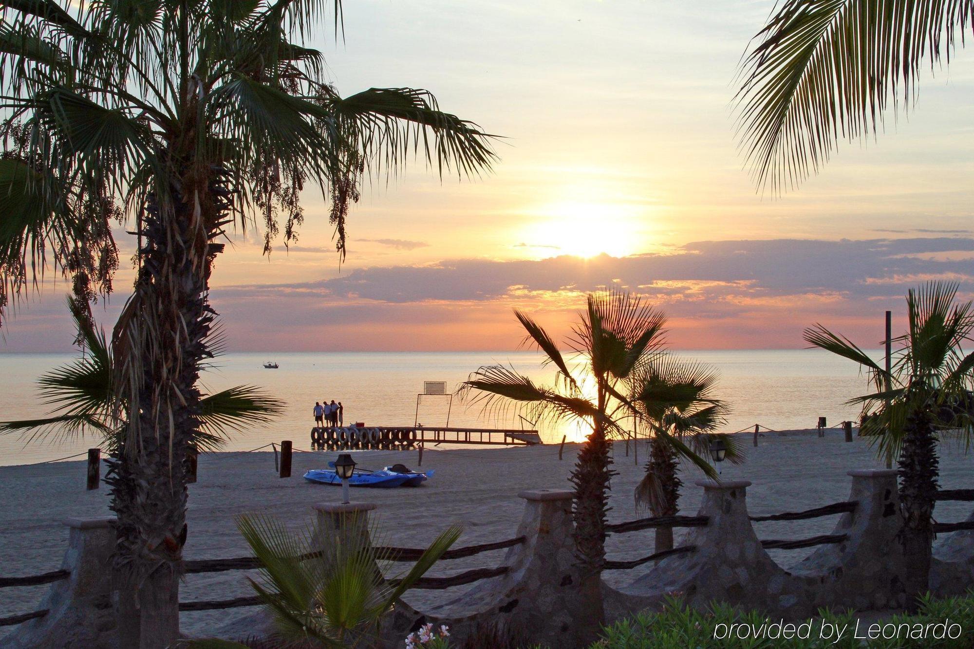 Buena Vista Oceanfront & Hot Springs Resort 부에나비스타 외부 사진